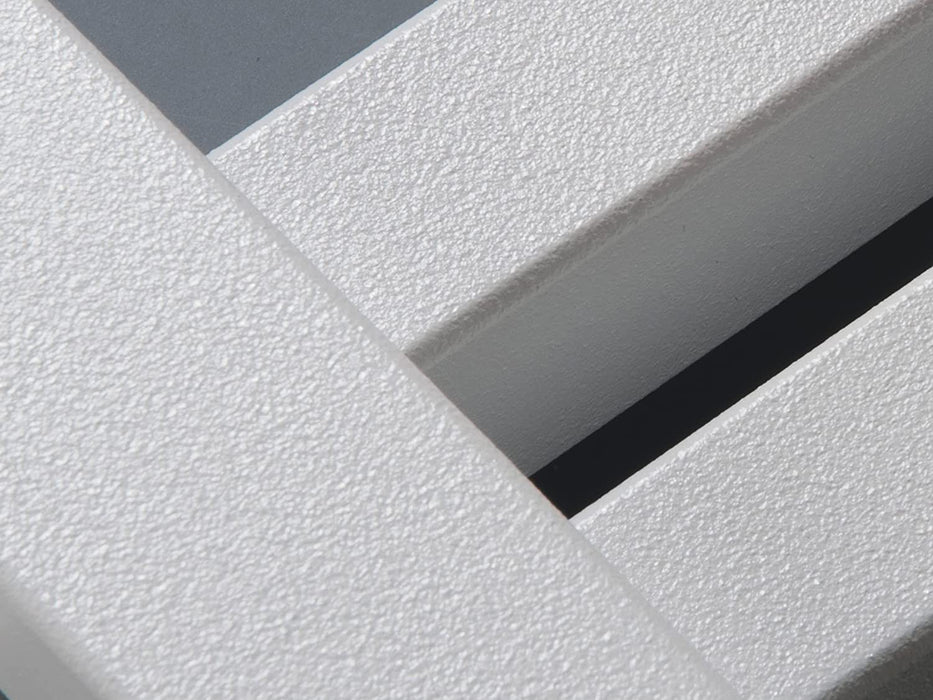 ROSY Badheizkörper weiss mit leichter rauer Oberfläche Mittelanschluss