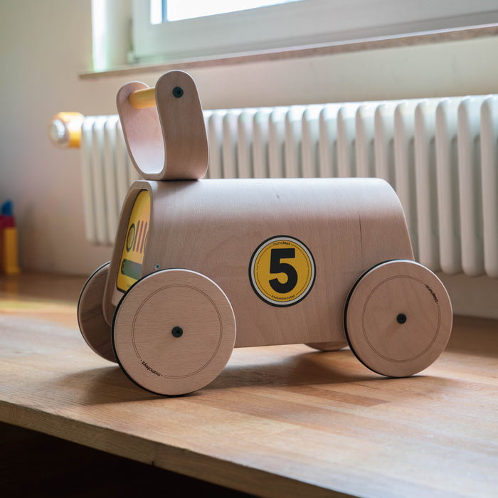Mamatoyz Racer – Lauflernwagen aus Holz mit einstellbarer Geschwindigkeit