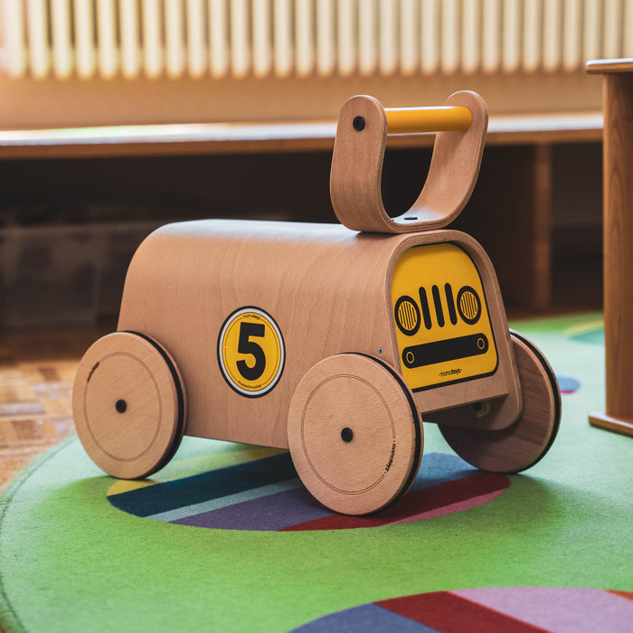 Mamatoyz Racer – Lauflernwagen aus Holz mit einstellbarer Geschwindigkeit